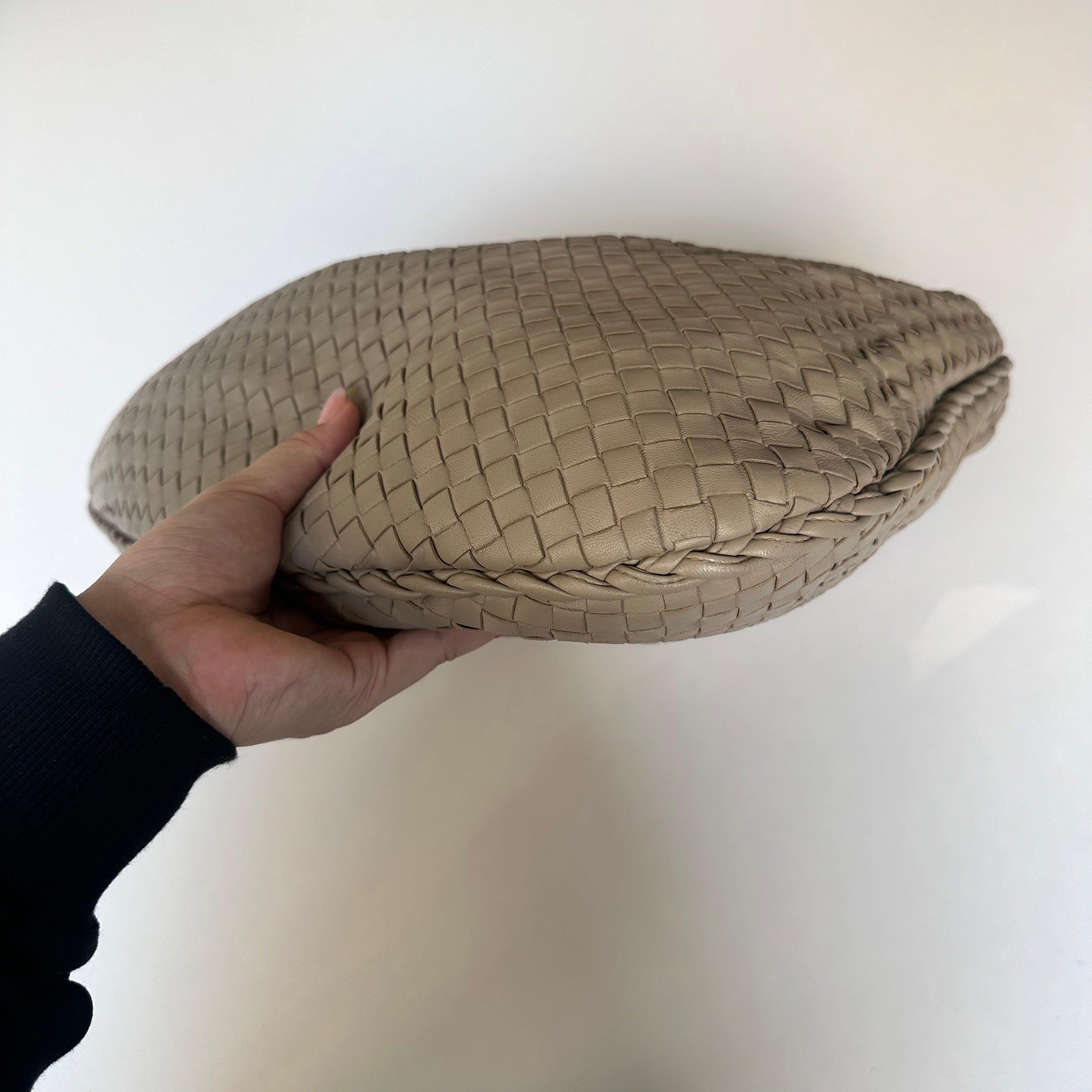 Bottega Veneta Hobo Bag Lambskin leather Light Grey Large 47cm For Sale 1
