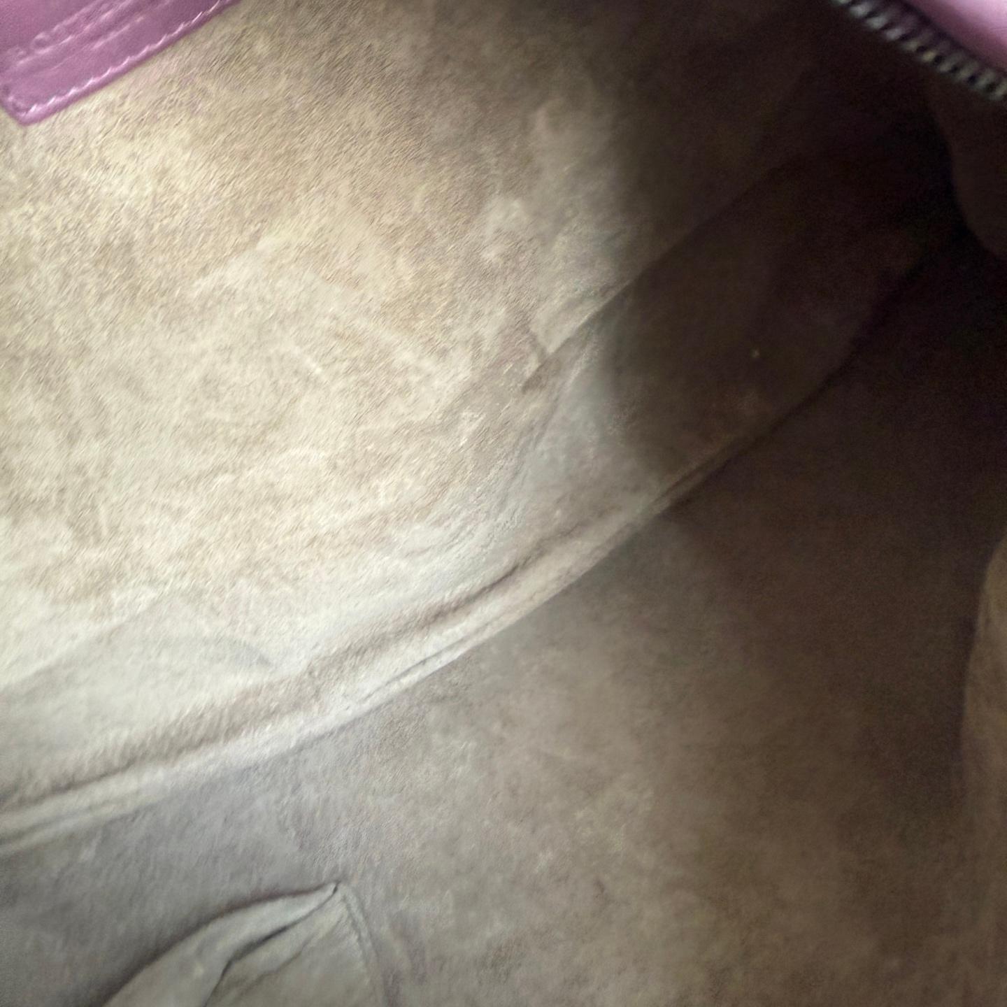 Bottega Veneta Bolso Hobo Piel de cordero Lila Lavanda Púrpura Mediano 47cm en venta 10