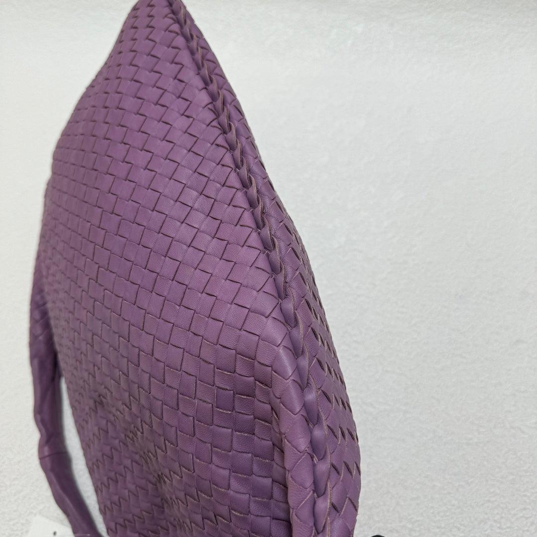 Bottega Veneta Hobo Bag Lambskin leather Lilac Lavender Purple Medium 47cm 2