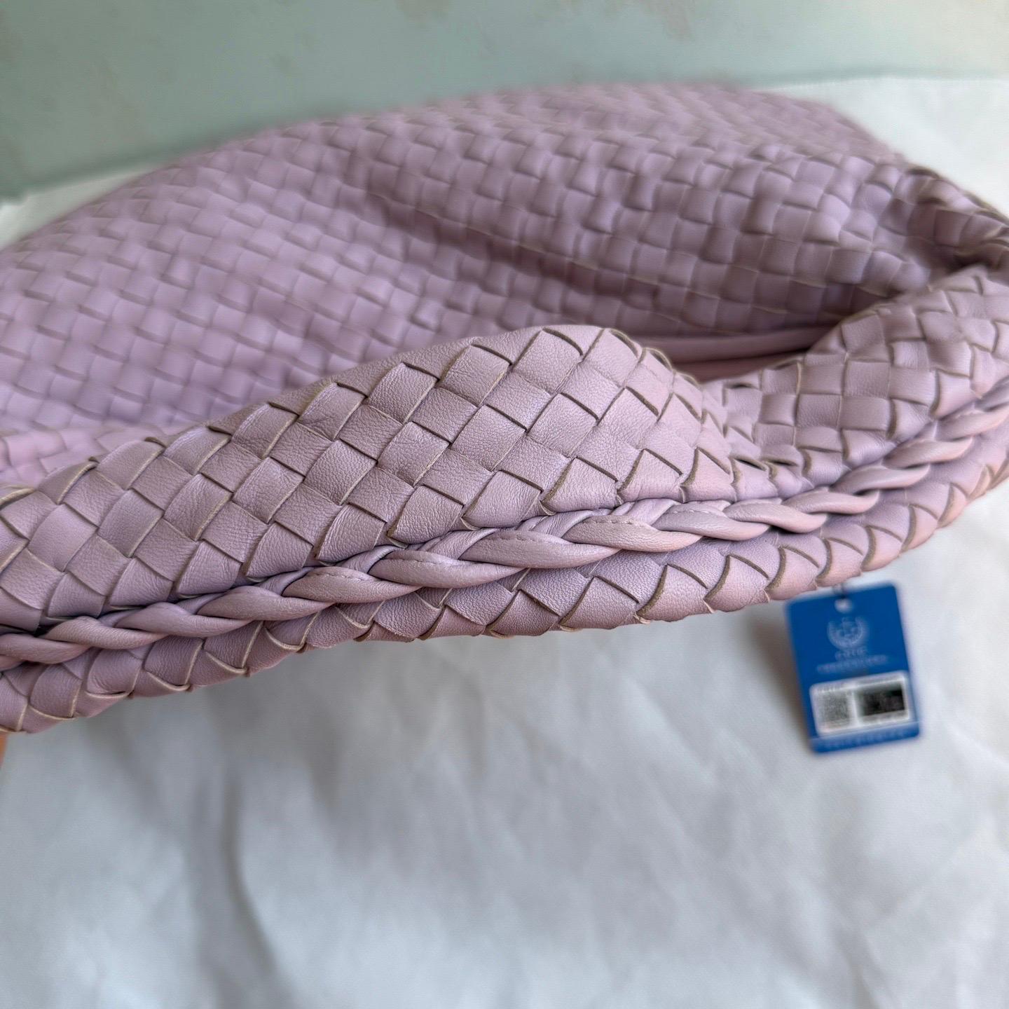 Gris Sac hobo Bottega Veneta en cuir d'agneau, violet lilas, grand modèle, 47 cm en vente