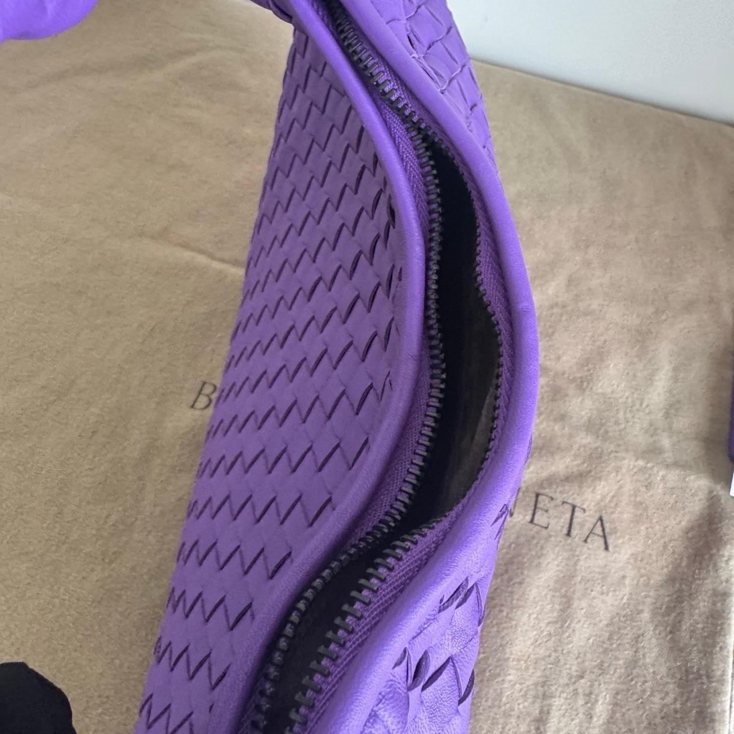 Bottega Veneta Hobo Bag Lambskin leather Purple Small 40cm For Sale 1
