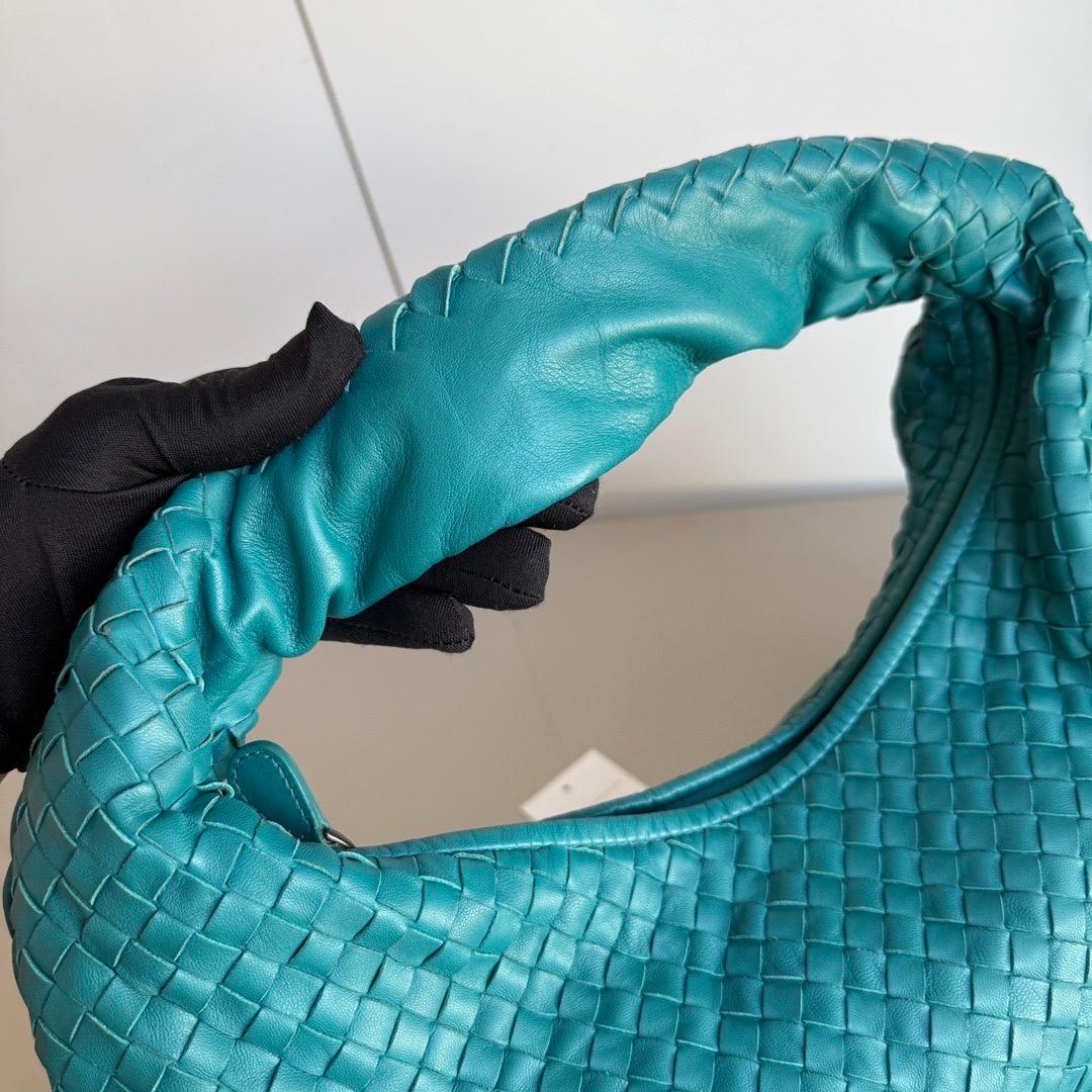 Bottega Veneta Hobo Bag Lambskin leather Teal Green 47cm For Sale 2