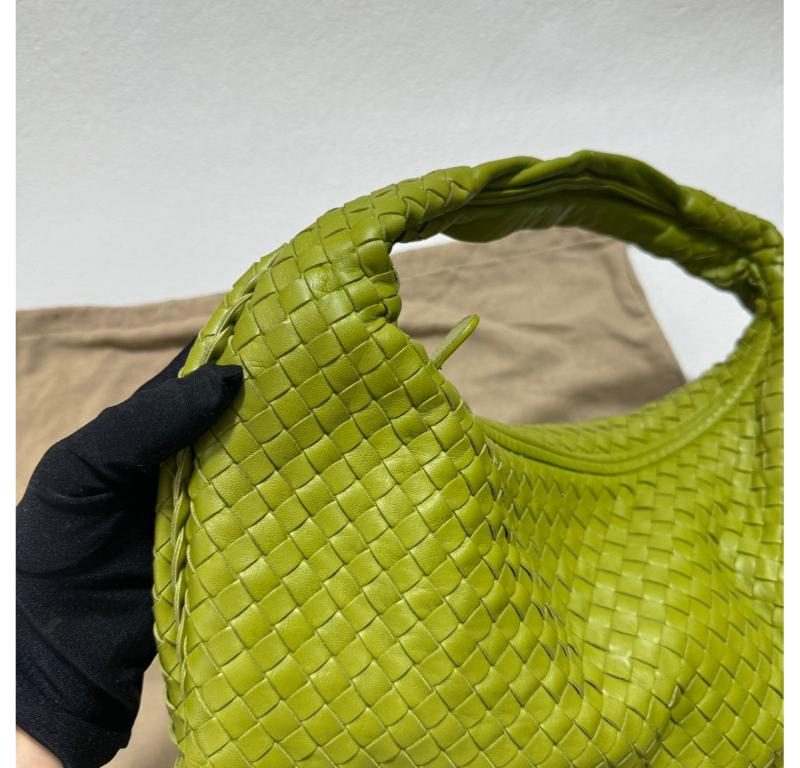 Bottega Veneta Hobo Bag Large Leather Mela Green 47cm 9