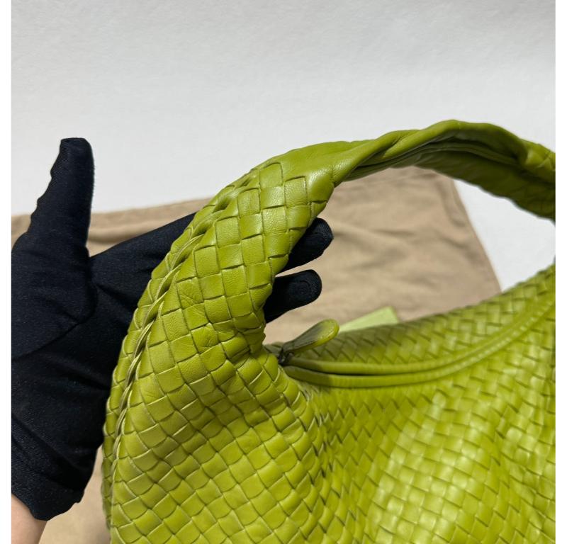 Bottega Veneta Hobo Bag Large Leather Mela Green 47cm 12