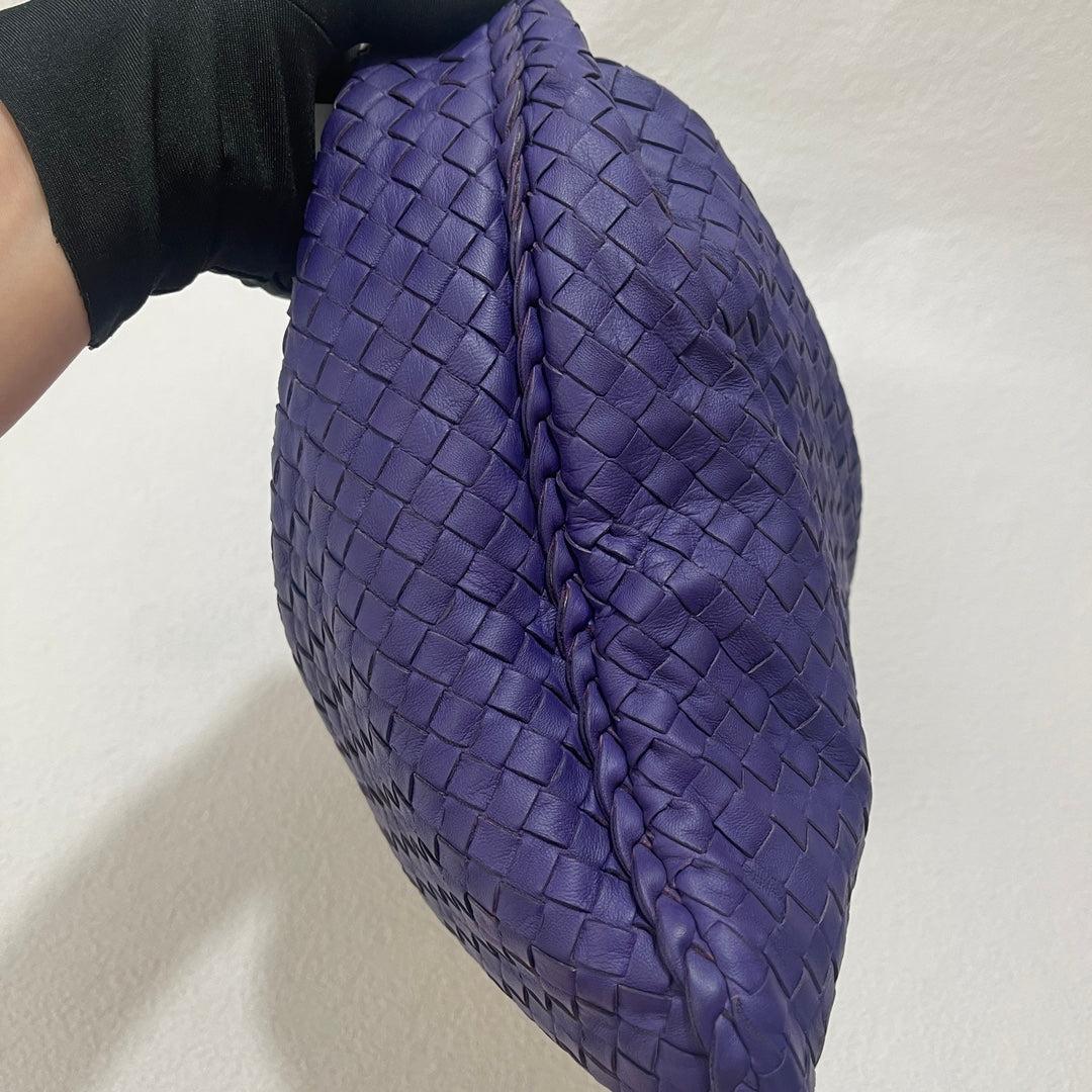 Bottega Veneta Hobo Borsa grande in pelle viola 45cm In condizioni ottime a AUBERVILLIERS, FR