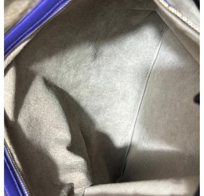 Bottega Veneta Hobo Bag Large Purple Leather 50cm 10
