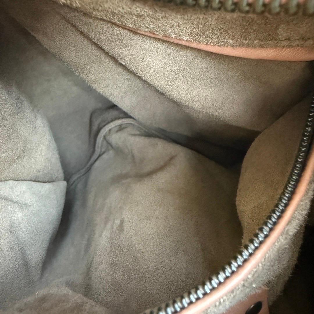Bottega Veneta Hobo Tasche Leder Beige Klein 40cm Schmetterlingsausschnitt im Angebot 10