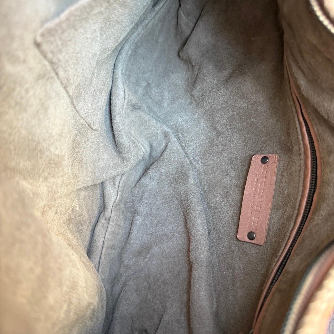 Bottega Veneta Hobo Tasche Leder Beige Klein 40cm Schmetterlingsausschnitt im Angebot 14