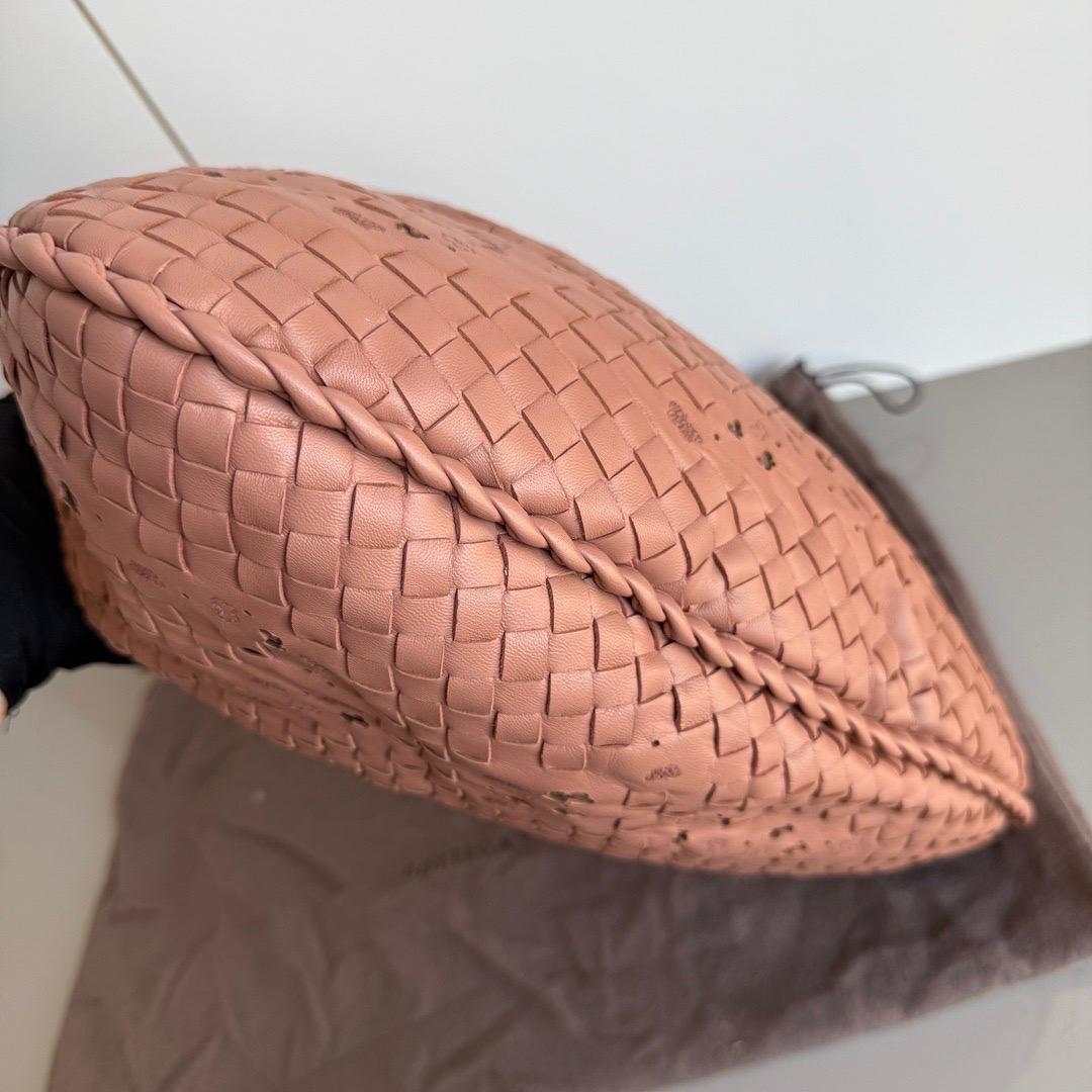Bottega Veneta Hobo Tasche Leder Beige Klein 40cm Schmetterlingsausschnitt im Zustand „Neu“ im Angebot in AUBERVILLIERS, FR