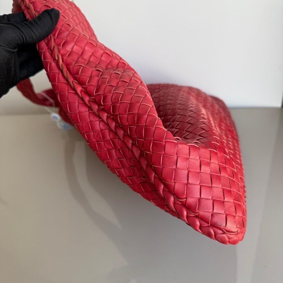Bottega Veneta Hobo Maxi Dark Red leather 51cm For Sale 5