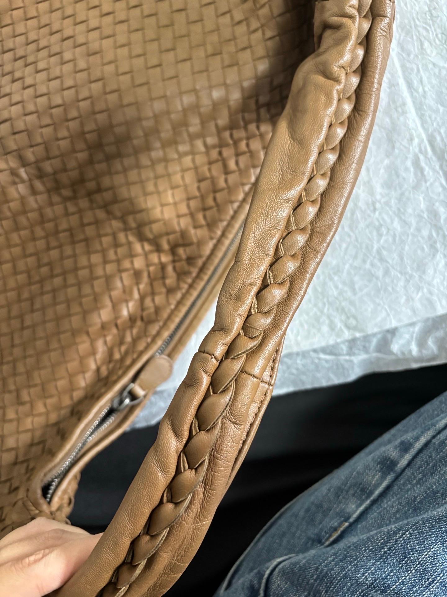 Donna Bottega Veneta Hobo Maxi Milk Chocolate Pelle Marrone 50cm in vendita