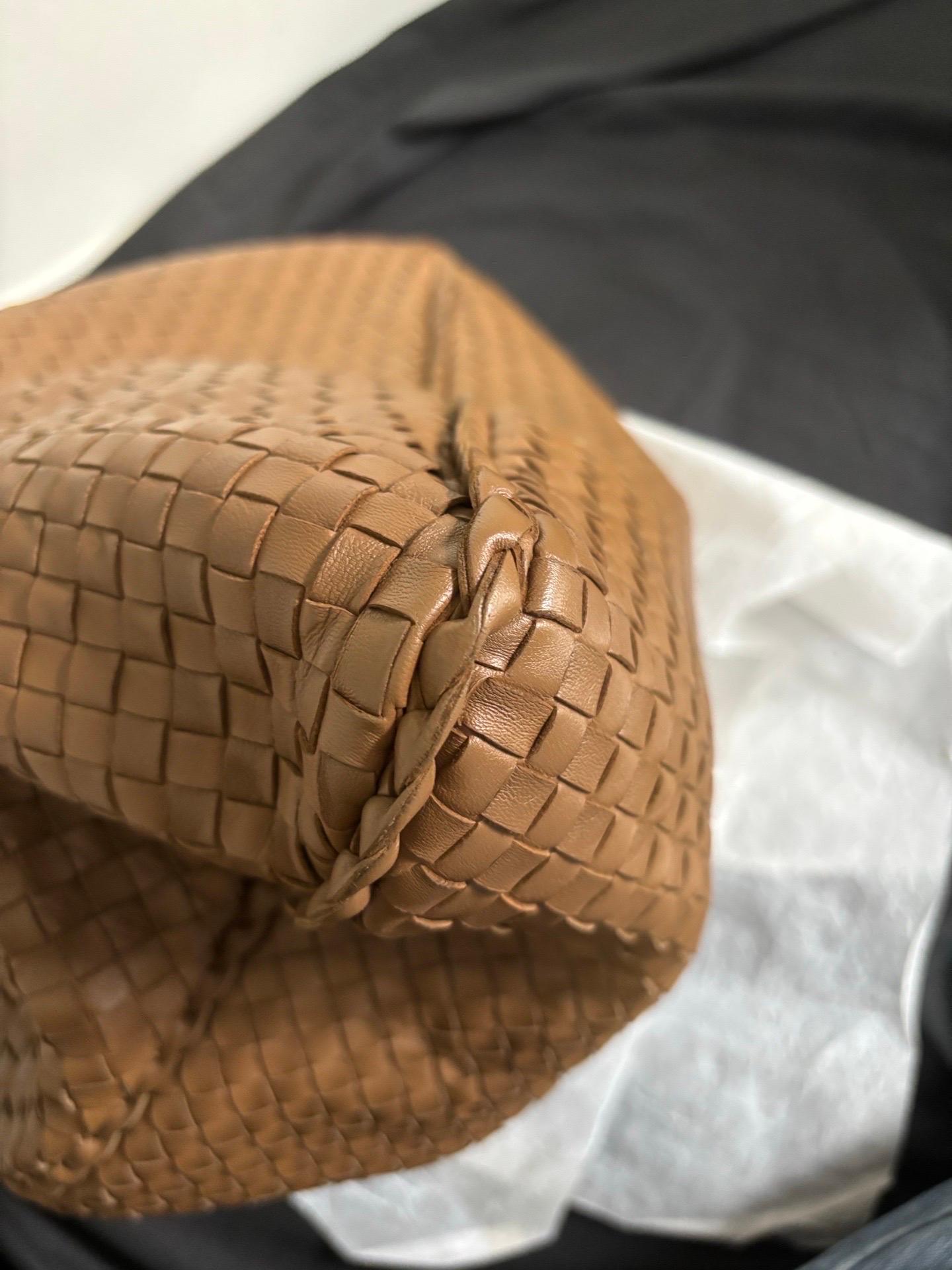 Bottega Veneta Hobo Maxi Milk Chocolate Pelle Marrone 50cm in vendita 5