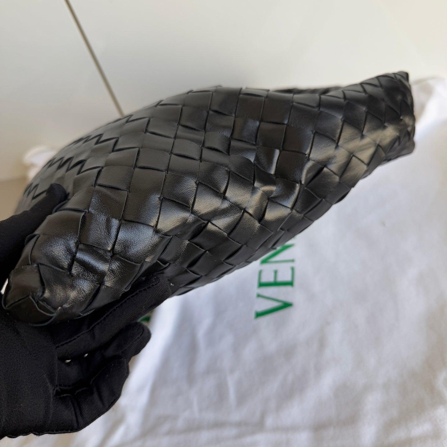 Bottega Veneta Hop Hobo petit cuir noir en vente 6