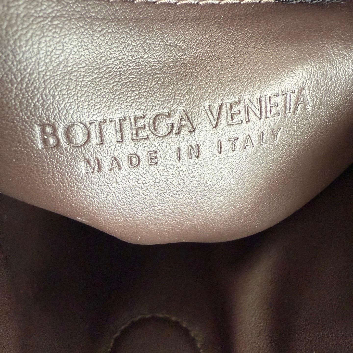 Bottega Veneta Hop Hobo Small Leather Chocolate Brown 6