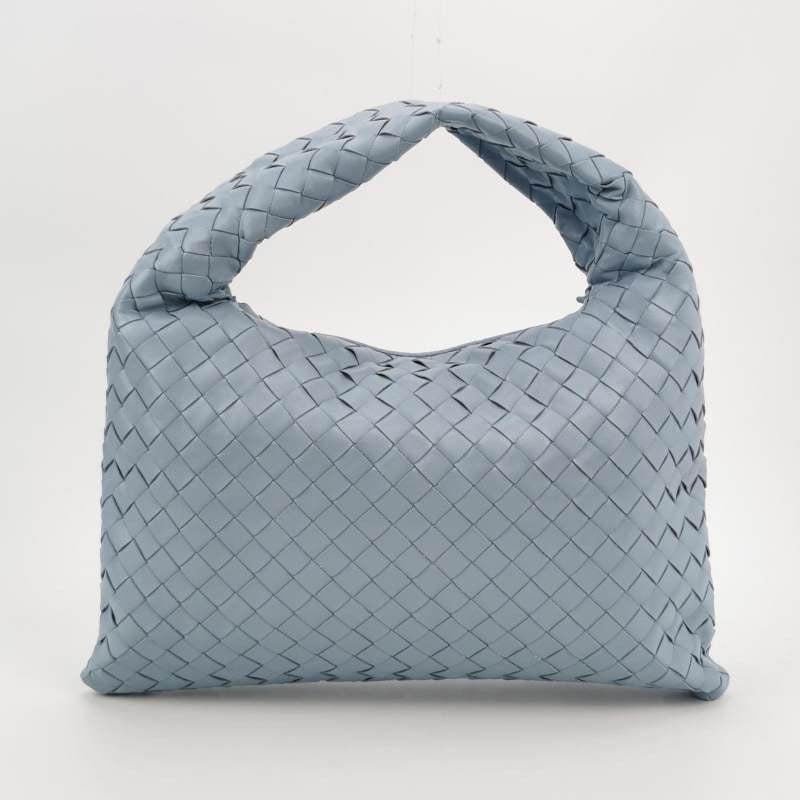 Bottega Veneta Hop Hobo Pequeña Piel Azul Bruma en venta 1