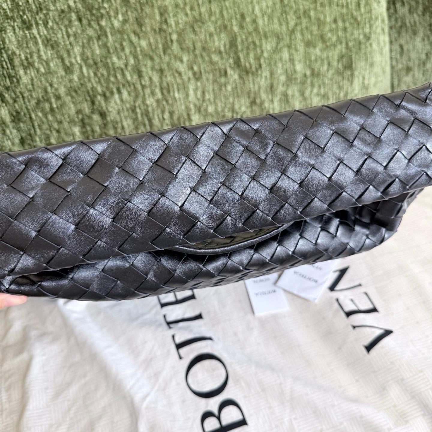 Bottega Veneta Hop Grand sac en cuir noir Intrecciato Pour femmes en vente