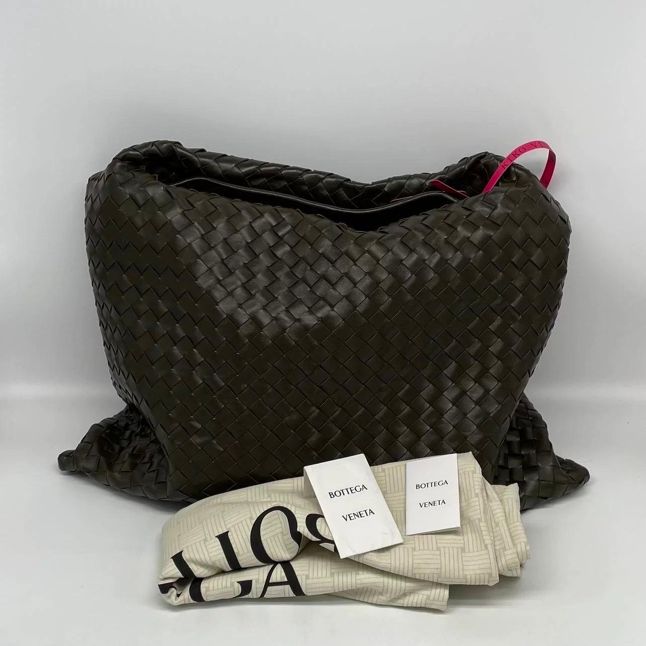 Bottega Veneta Hop Large Leather Dark Olive Green Hobo Bag