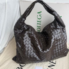 Bottega Veneta Hop Large Leather Fondant Chocolate Brown Hobo Bag