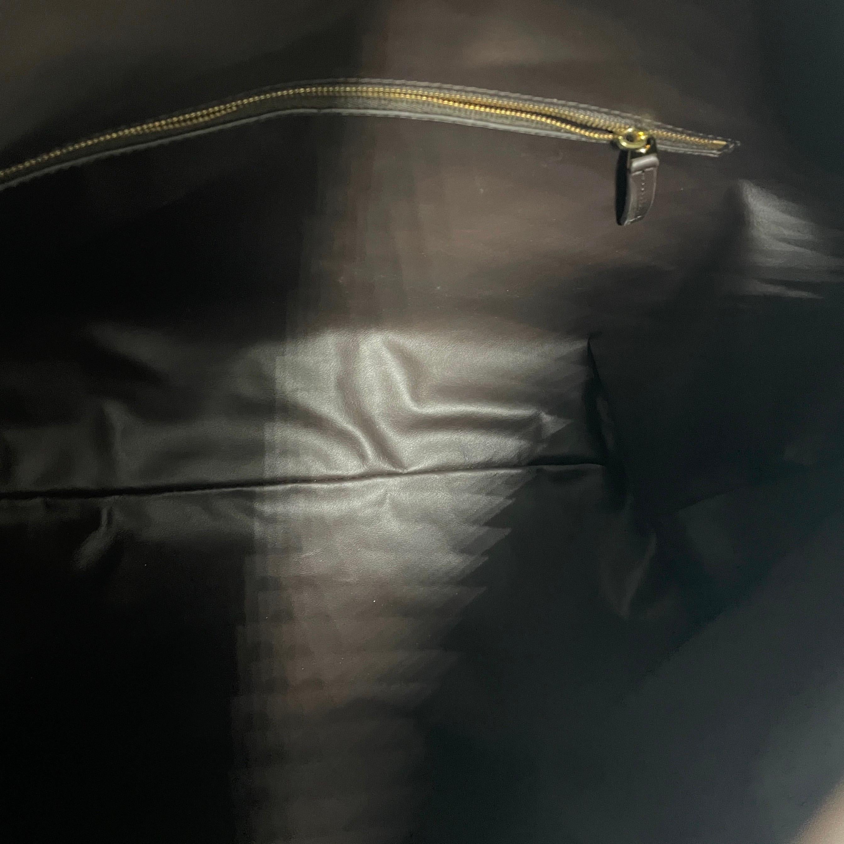 Bottega Veneta Hop Large Leather Fondant Chocolate Brown Hobo Bag en vente 17