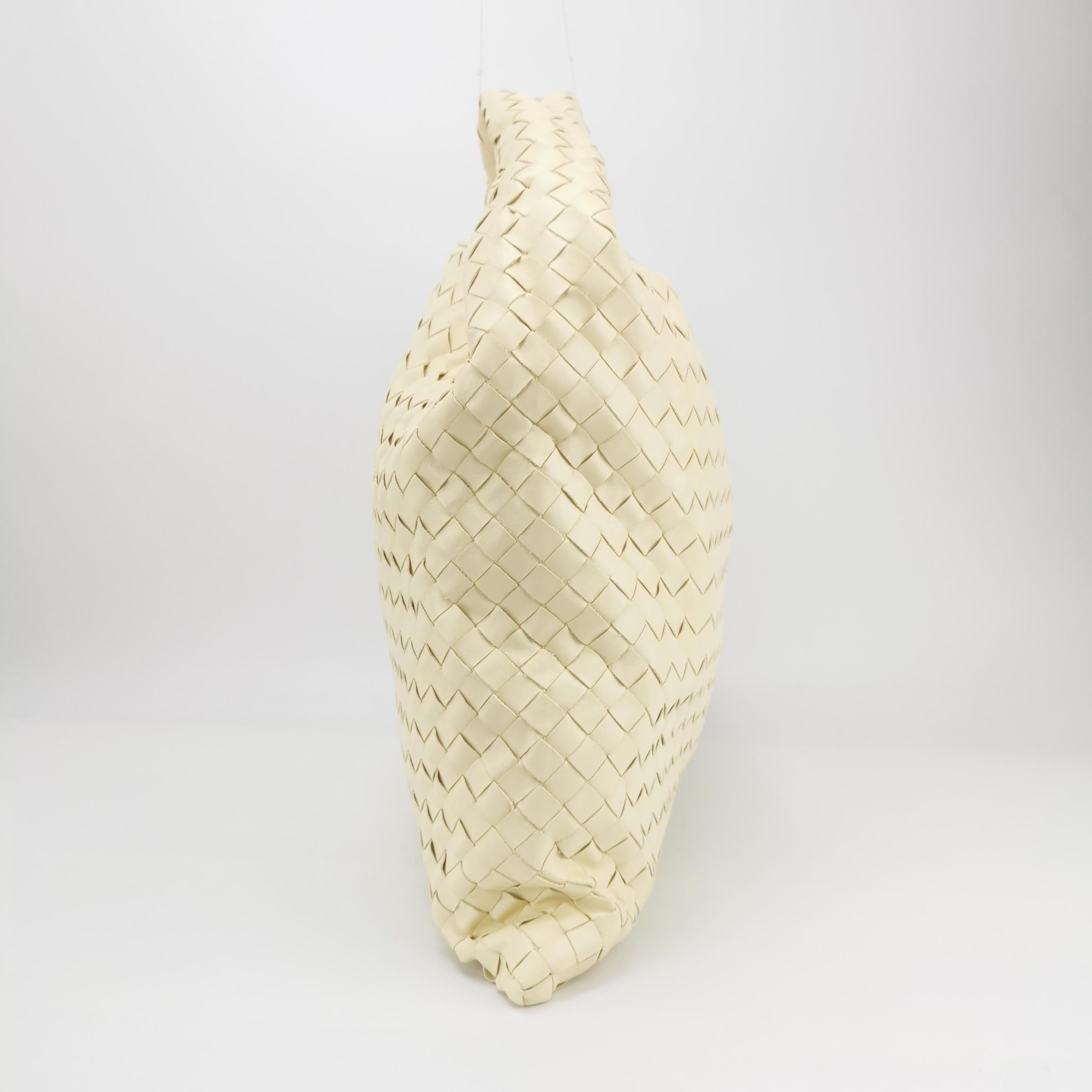 White Bottega Veneta Hop Large Leather Pale Cream Yellow Hobo Bag For Sale