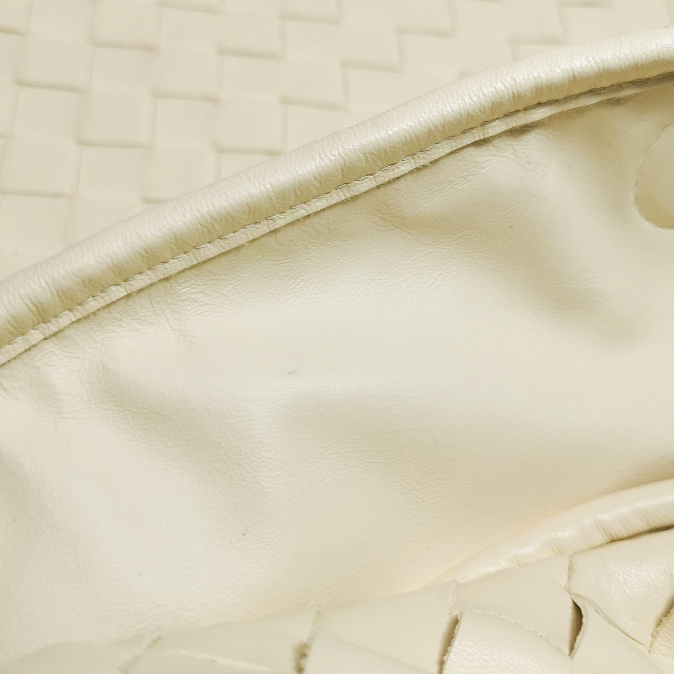 Bottega Veneta Hop Large Leather Pale Cream Yellow Hobo Bag For Sale 4