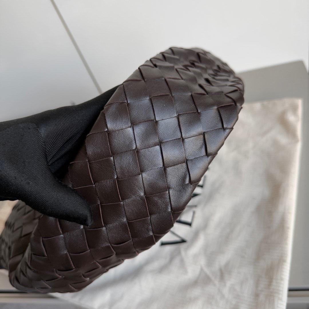 Women's Bottega Veneta Hop Small Fondant Dark Chocolate Brown Leather Bag