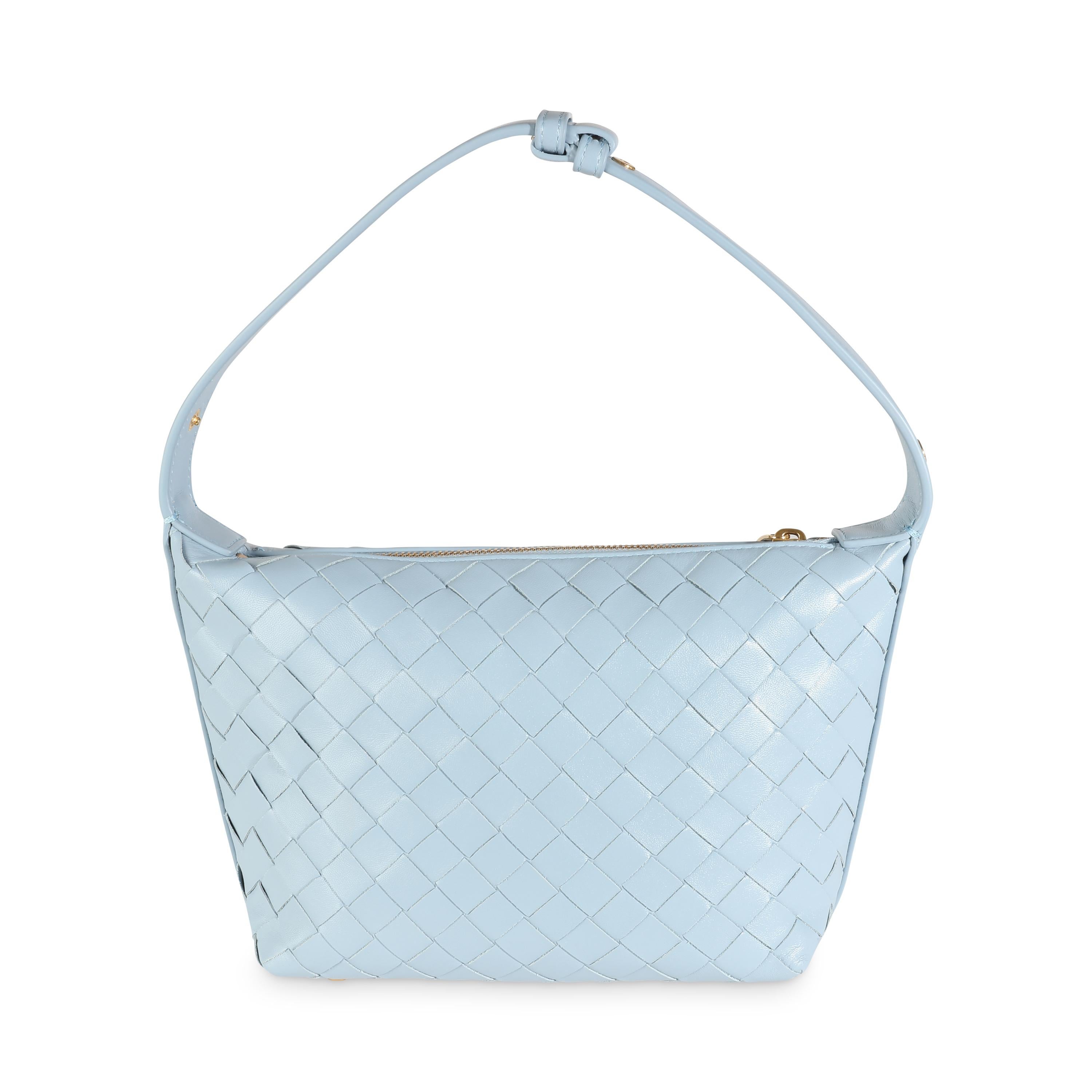 Listing Title: Bottega Veneta Ice Gold Nappa Intrecciato Mini Wallace
SKU: 142213
MSRP: 2200.00 USD
Condition: Pre-owned 
Handbag Condition: Pristine
Condition Comments: Item has no indication of wear. Final sale.
Brand: Bottega Veneta
Model: Mini