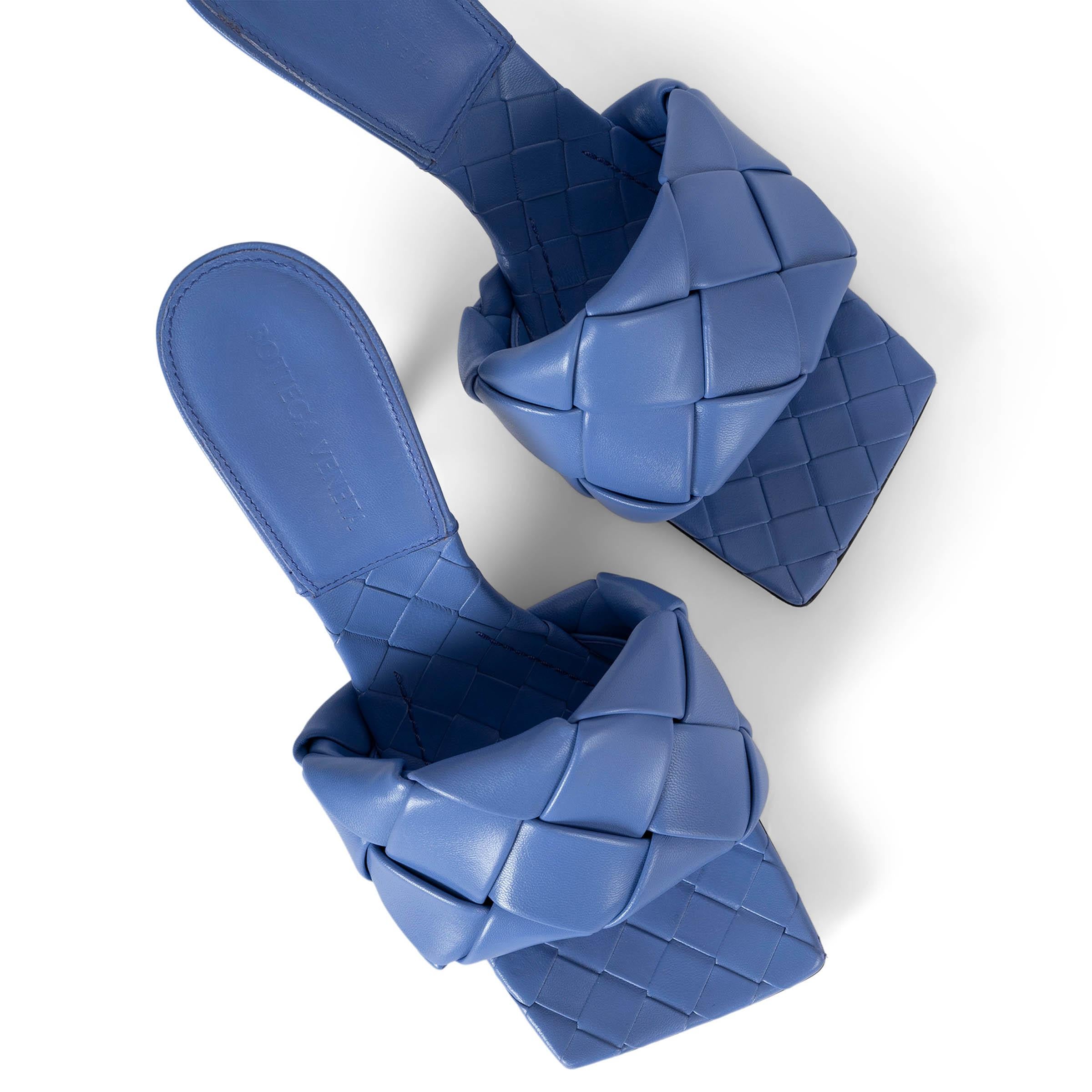 BOTTEGA VENETA Sandales MAXI INTRECCIATO LIDO en cuir pervenche indigo 39 en vente 1