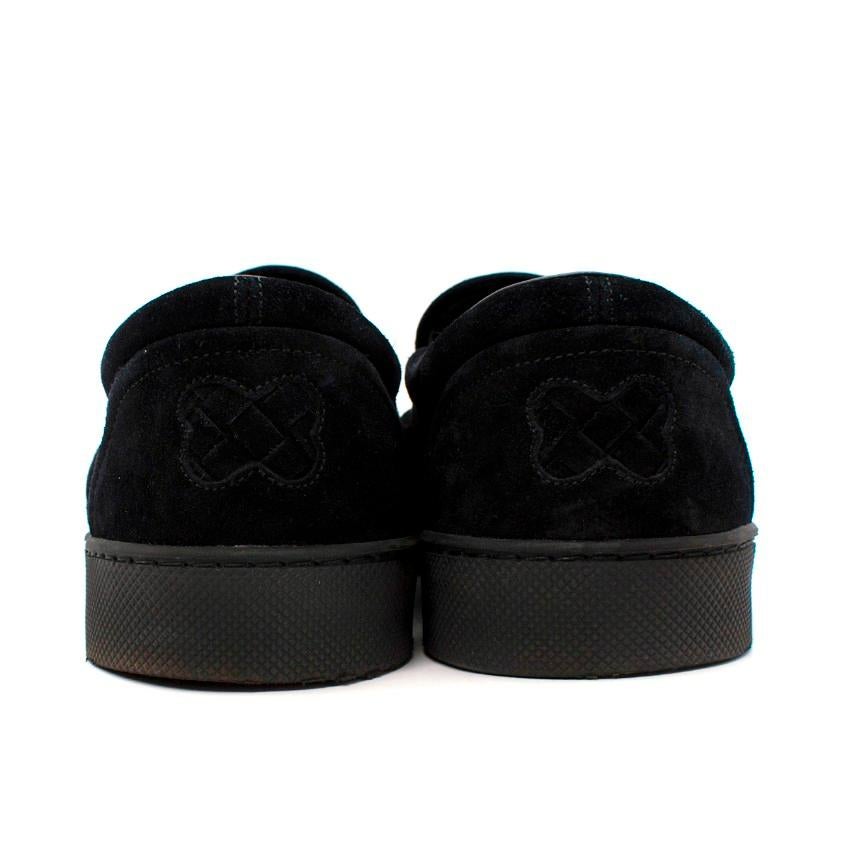 Bottega Veneta Intercciato Schwarze Slip-On-Turnschuhe aus gewebtem Wildleder im Zustand „Hervorragend“ im Angebot in London, GB