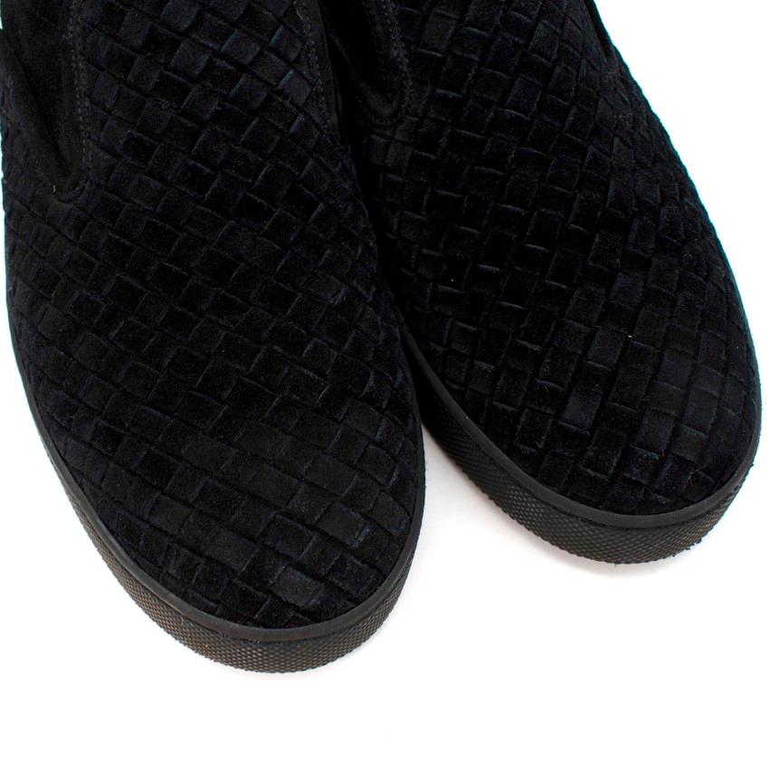 Bottega Veneta Intercciato Schwarze Slip-On-Turnschuhe aus gewebtem Wildleder im Angebot 1