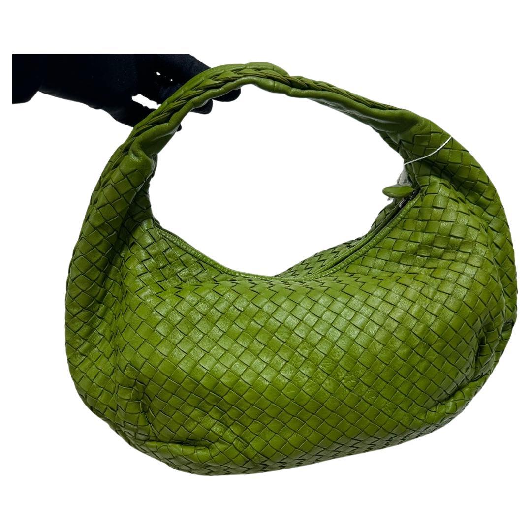 Bottega Veneta Intrecciato Belly Hobo Bag Medium Green Lambskin leather For Sale