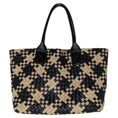Cabat-Tasche von Bottega Veneta Intrecciato
