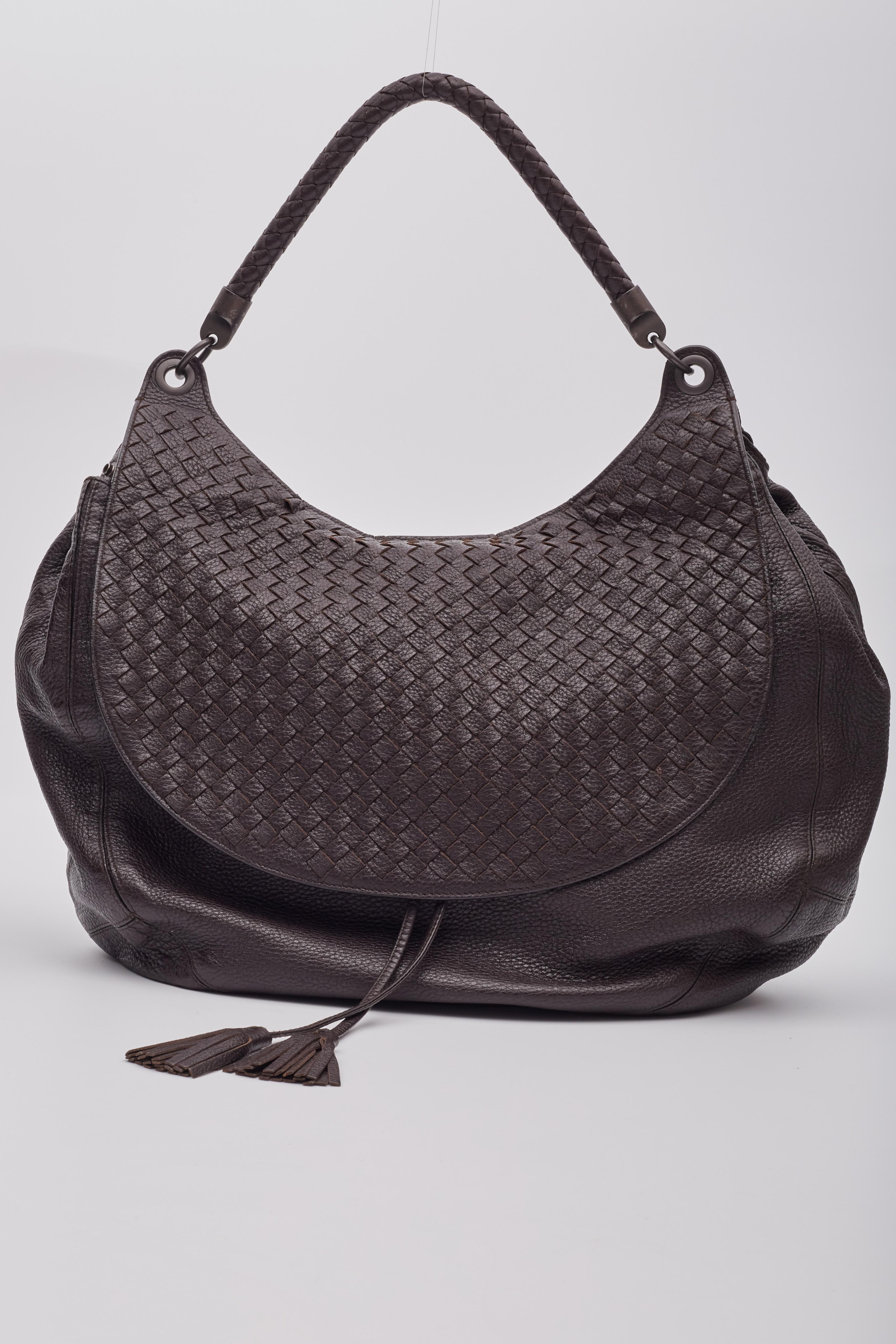 Women's or Men's Bottega Veneta Intrecciato Copper Brown Leather Hobo Bag For Sale