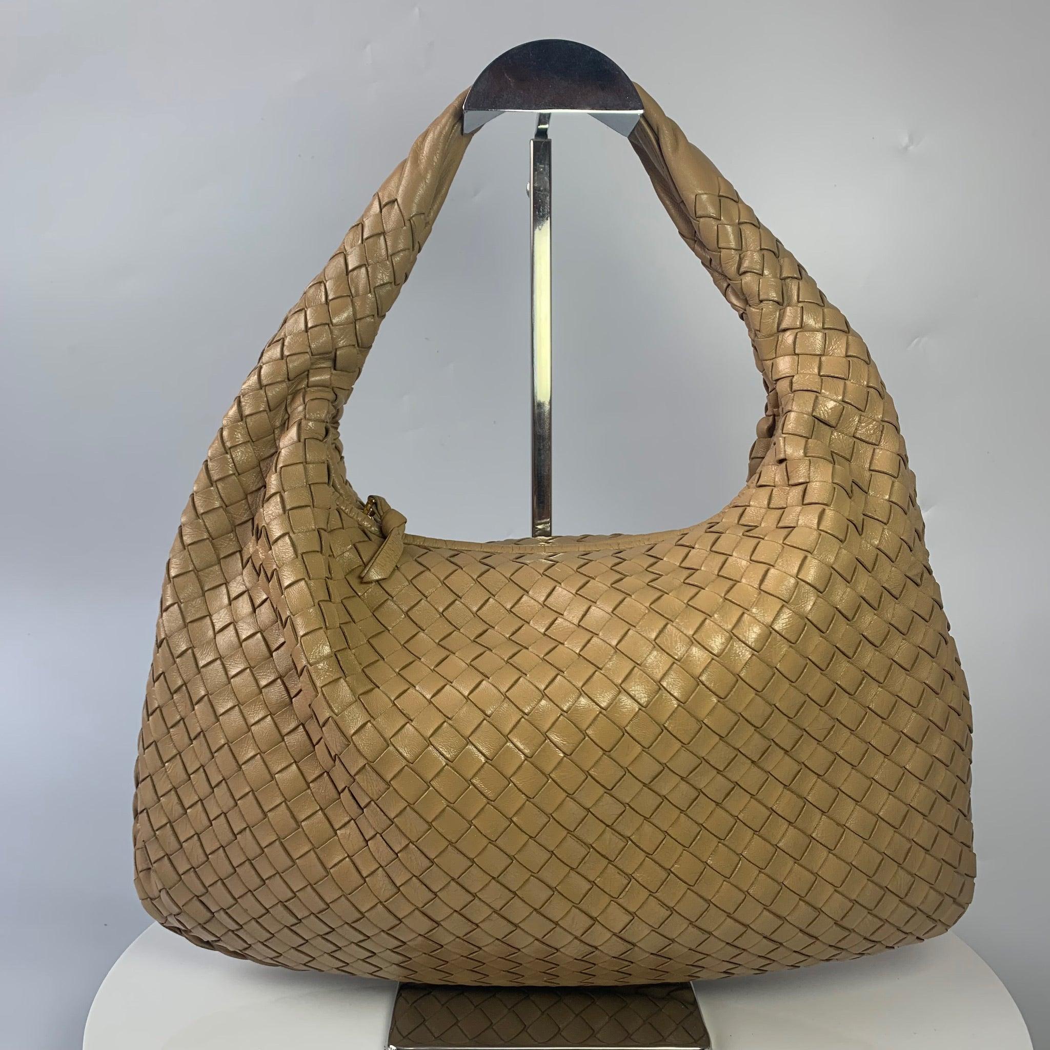 Bottega Veneta Intrecciato Hobo Bag Medium Bottega Veneta Intrecciato Hobo Bag Medium Beige Lambskin leather For