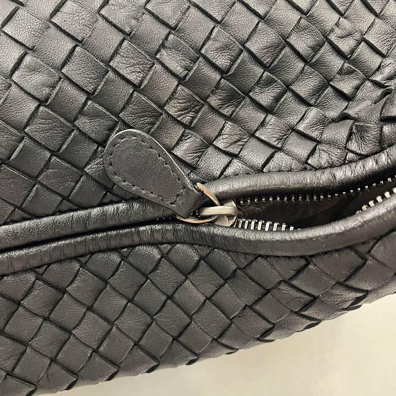 Bottega Veneta Intrecciato Hobo Bag Medium Black Lambskin leather 45cm 10