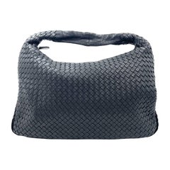Bottega Veneta Intrecciato Hobo Bag Medium Black Lambskin leather 45cm