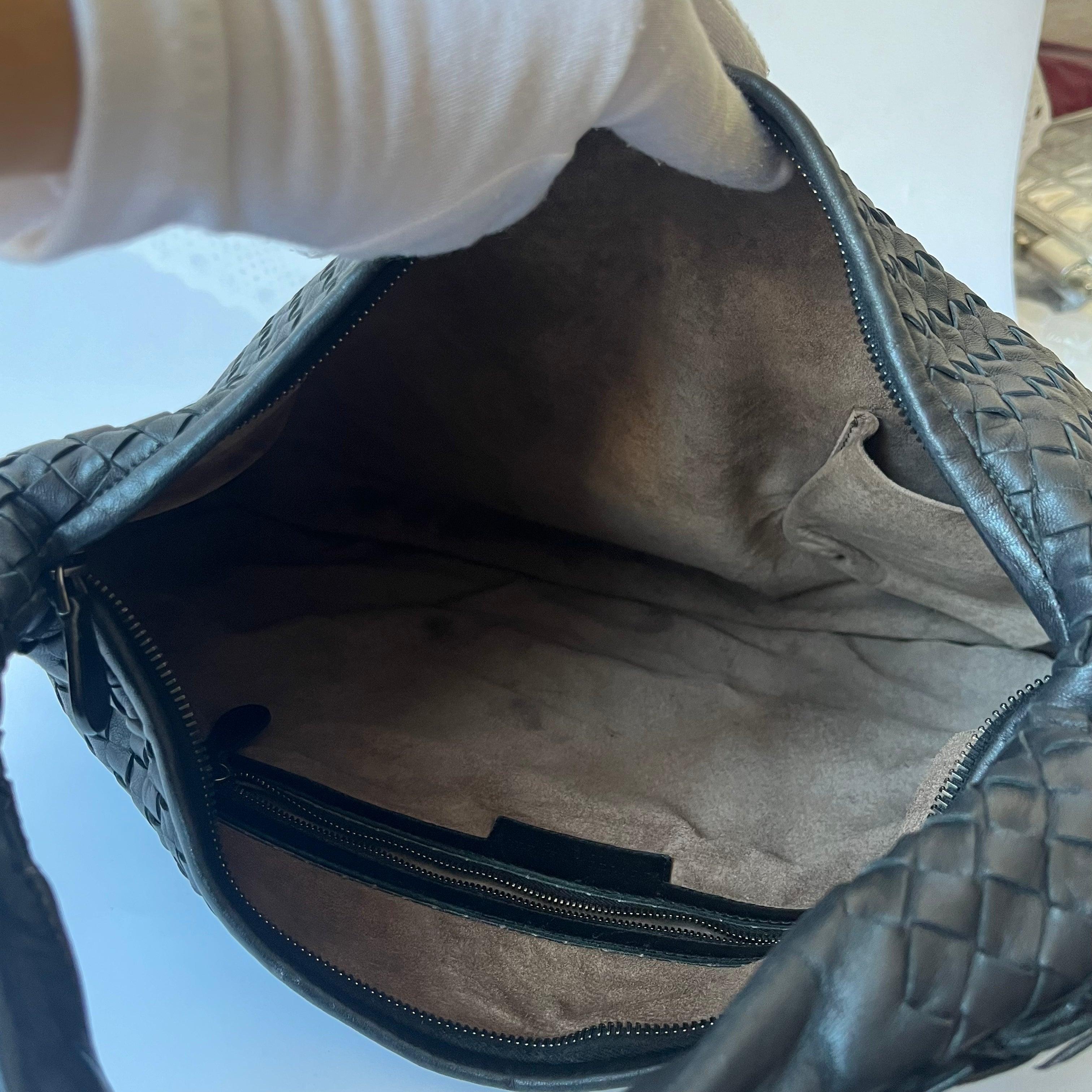 Bottega Veneta Bolso Hobo Intrecciato Mediano Piel de cordero negra 48cm en venta 8