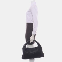 Bottega Veneta Intrecciato Hobo Bag Medium Black Lambskin leather 48cm