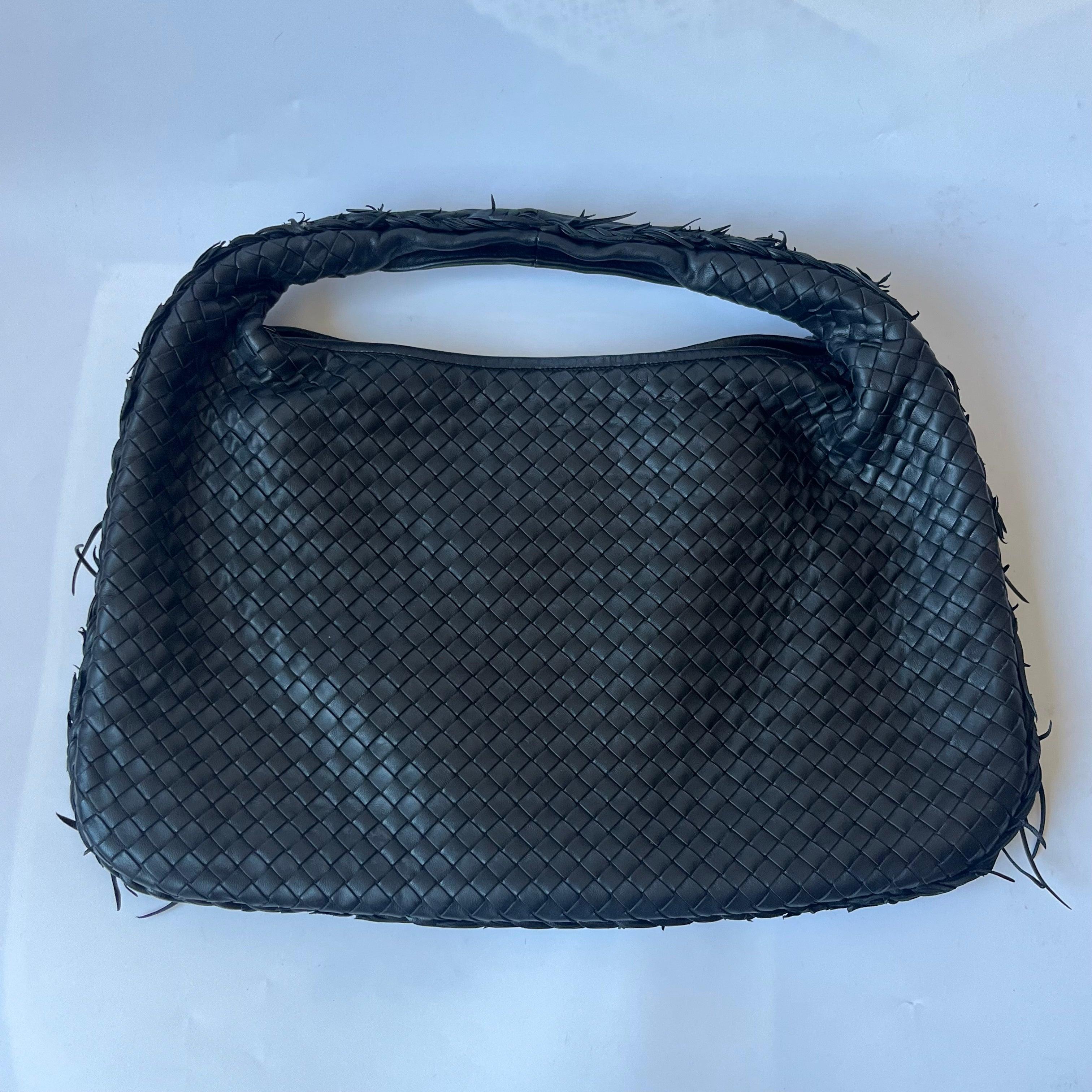 Bottega Veneta Bolso Hobo Intrecciato Mediano Piel de cordero negra 48cm Negro en venta