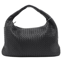 Bottega Veneta Intrecciato Hobo Bag Medium Black Lambskin leather 48cm
