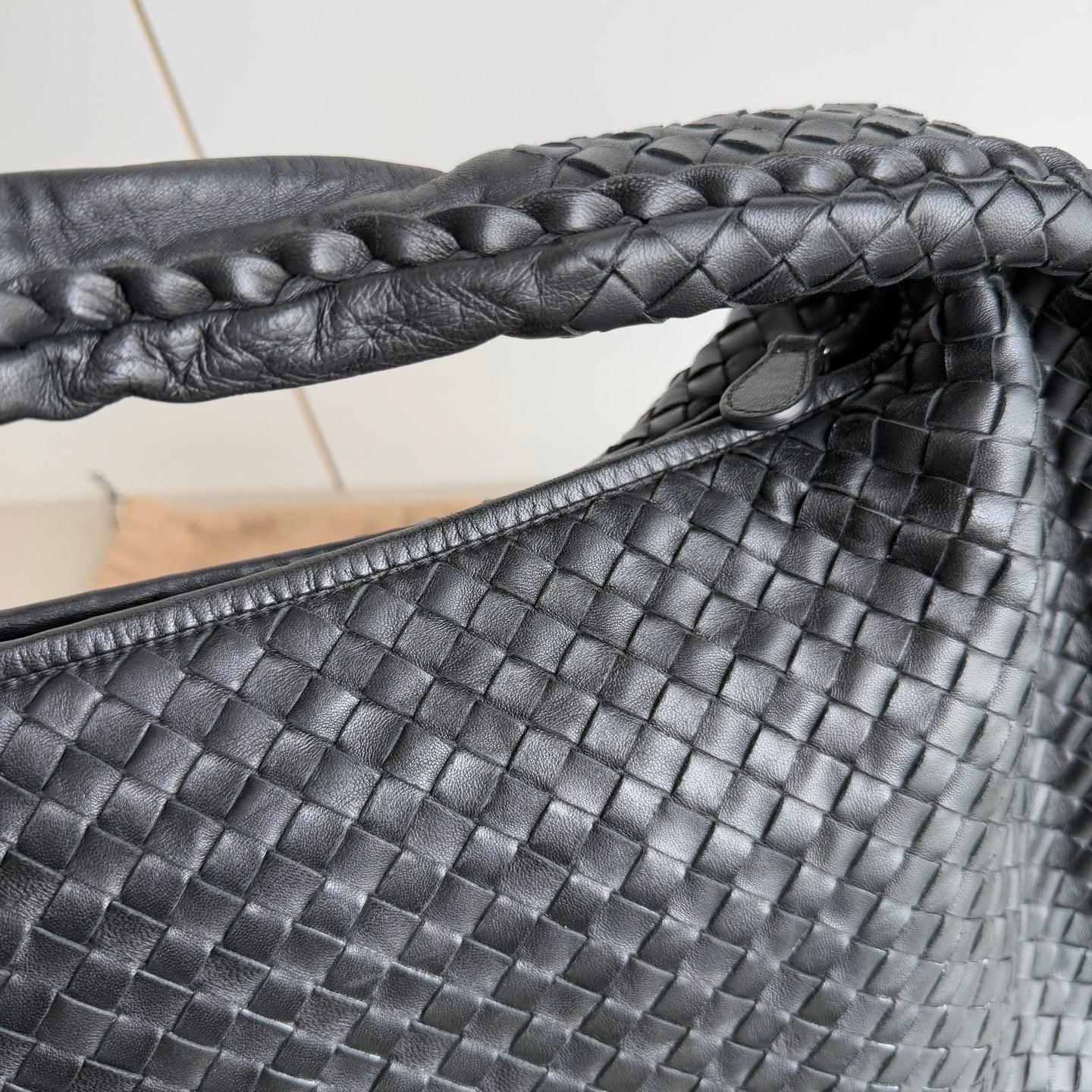 Bottega Veneta Intrecciato Hobo Bag Medium Black Leather 47cm 7