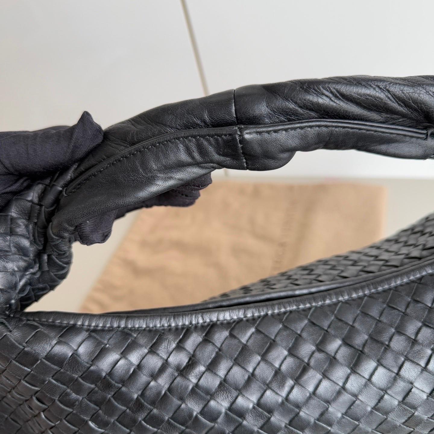 Bottega Veneta Intrecciato Hobo Bag Medium Black Leather 47cm 8