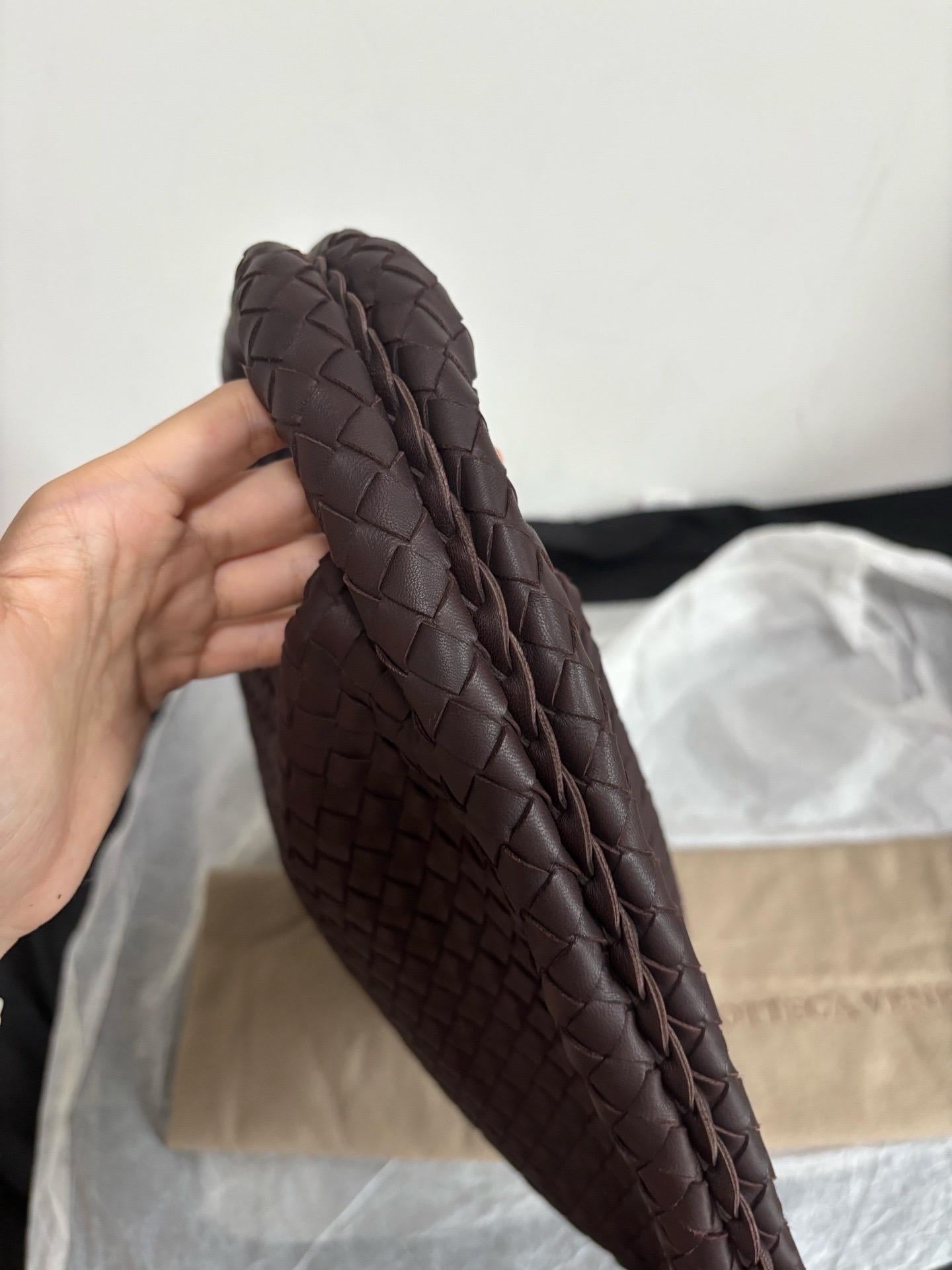 Bottega Veneta Intrecciato Hobo Bag Medium Brown Lambskin leather 40cm 8