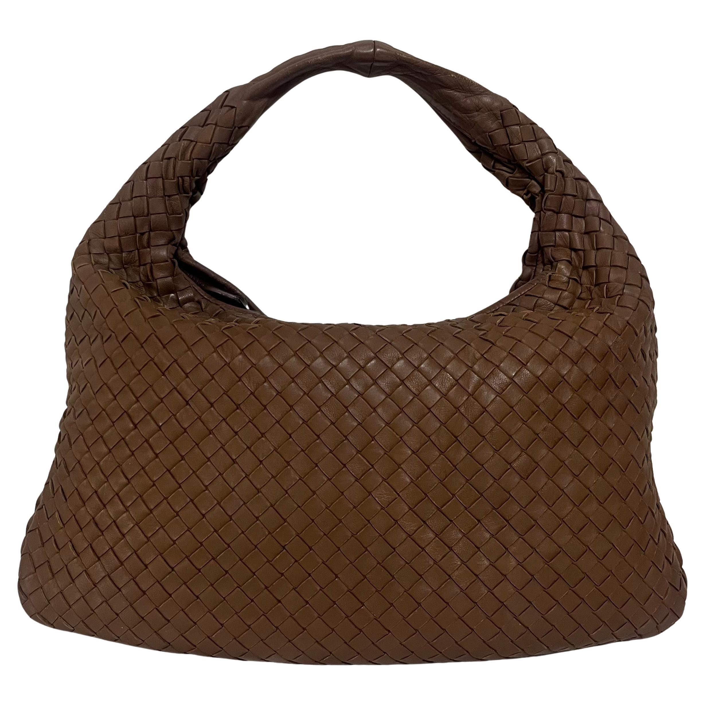 Bottega Veneta Intrecciato Hobo Bag Medium Brown Lambskin leather 40cm