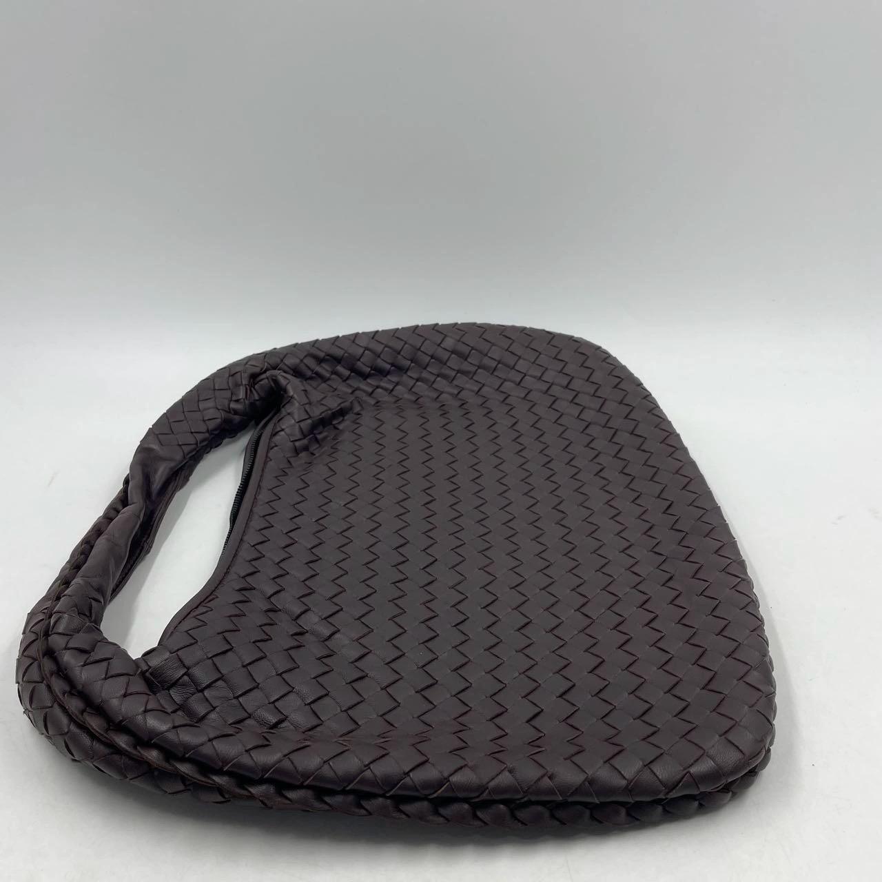 Bottega Veneta Intrecciato Hobo Bag Medium Brown Lambskin leather For Sale 2