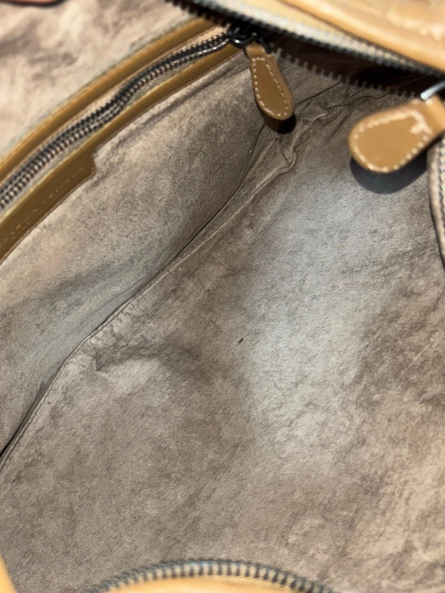 Bottega Veneta Intrecciato Hobo Bag Medium Milk Chocolate Brown 40cm en vente 14