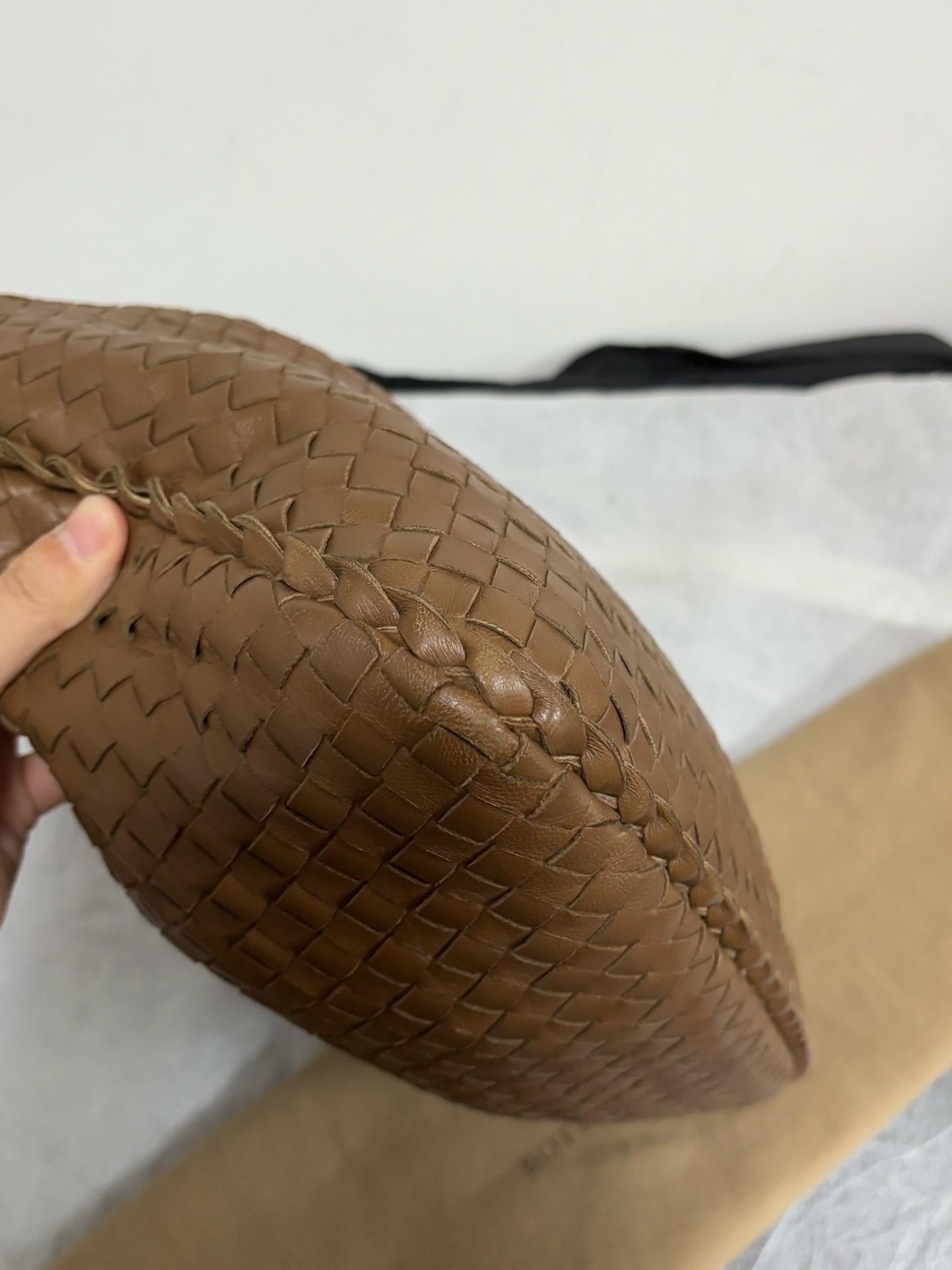 Bottega Veneta Intrecciato Hobo Bag Medium Milk Chocolate Brown 40cm en vente 2