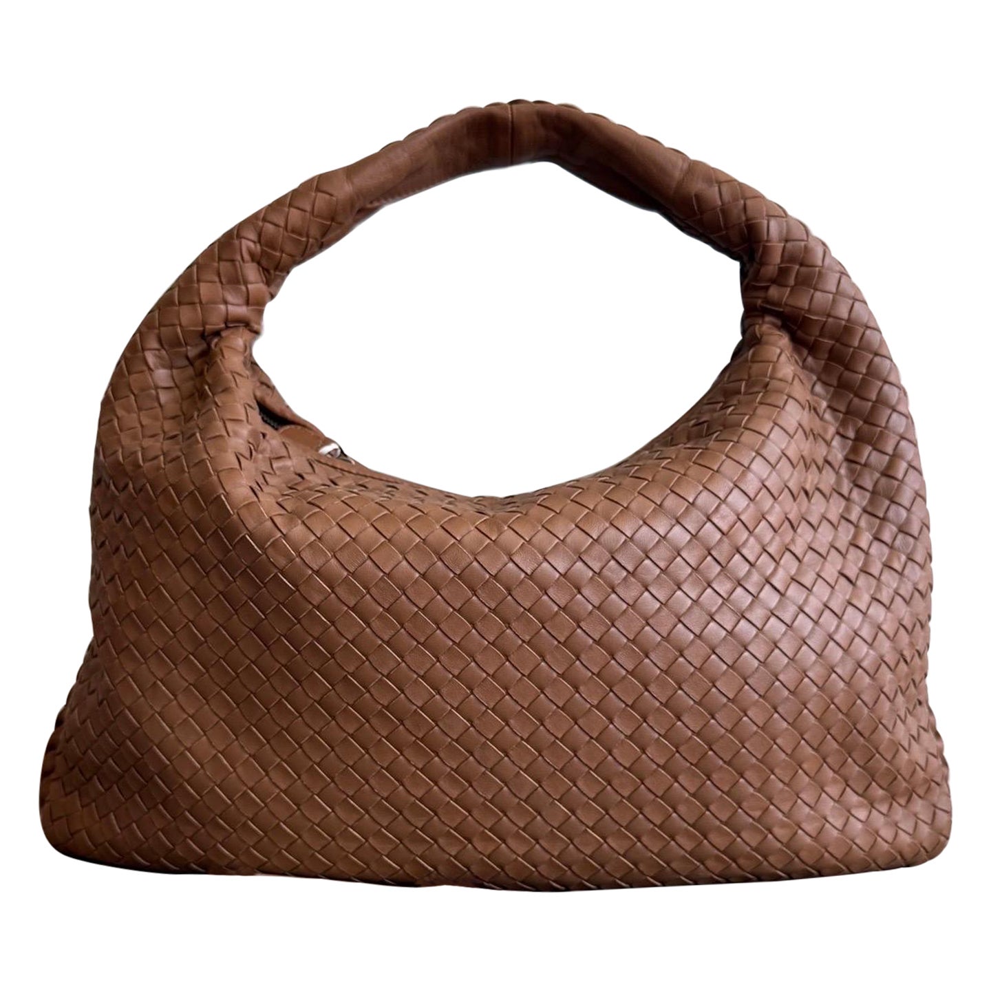 Bottega Veneta Intrecciato Hobo Tasche Medium Milchschokolade Braun Leder 47cm im Angebot
