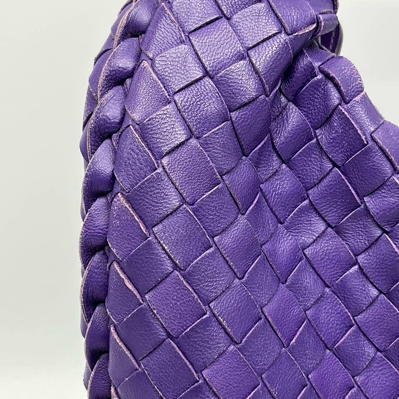 Bottega Veneta Intrecciato Hobo Bag Medium Purple Lambskin leather For Sale 6