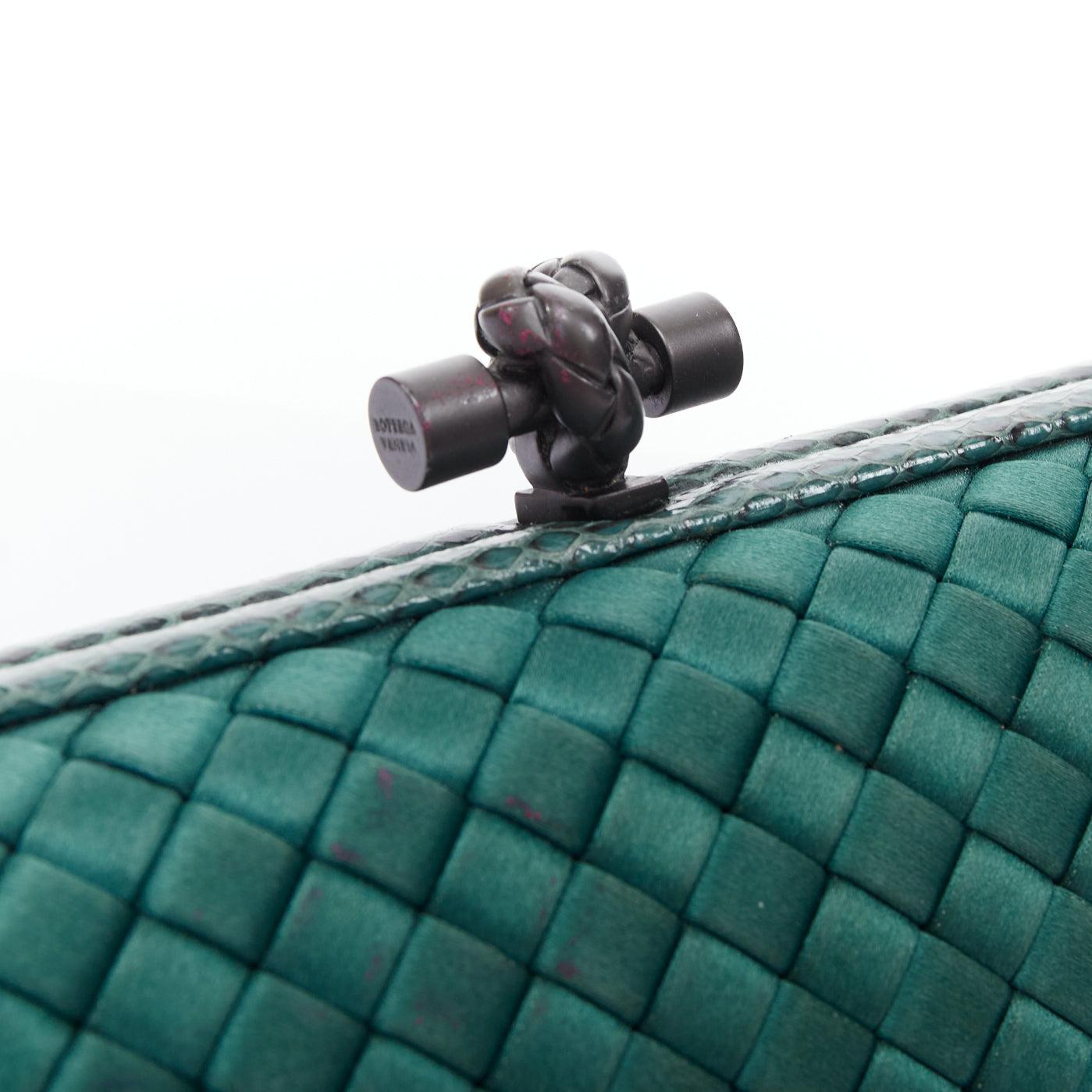 BOTTEGA VENETA Intrecciato Knot green satin woven ayers trim box clutch 1